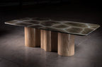024 Table de salle à manger - Fabriquée par notre partenaire artisan, nous vous présentons la table de salle à manger, un plateau en quartzite "tortue" de 3" d'épaisseur avec une base en chêne massif en...
