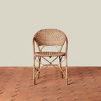 Fauteuil – Tressé à la main à partir de rotin issu de sources durables, sa palette naturelle et sa silhouette élégante apportent un style intemporel aux cuisines décontractées comme aux...