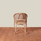 Fauteuil – Tressé à la main à partir de rotin issu de sources durables, sa palette naturelle et sa silhouette élégante apportent un style intemporel aux cuisines décontractées comme aux...