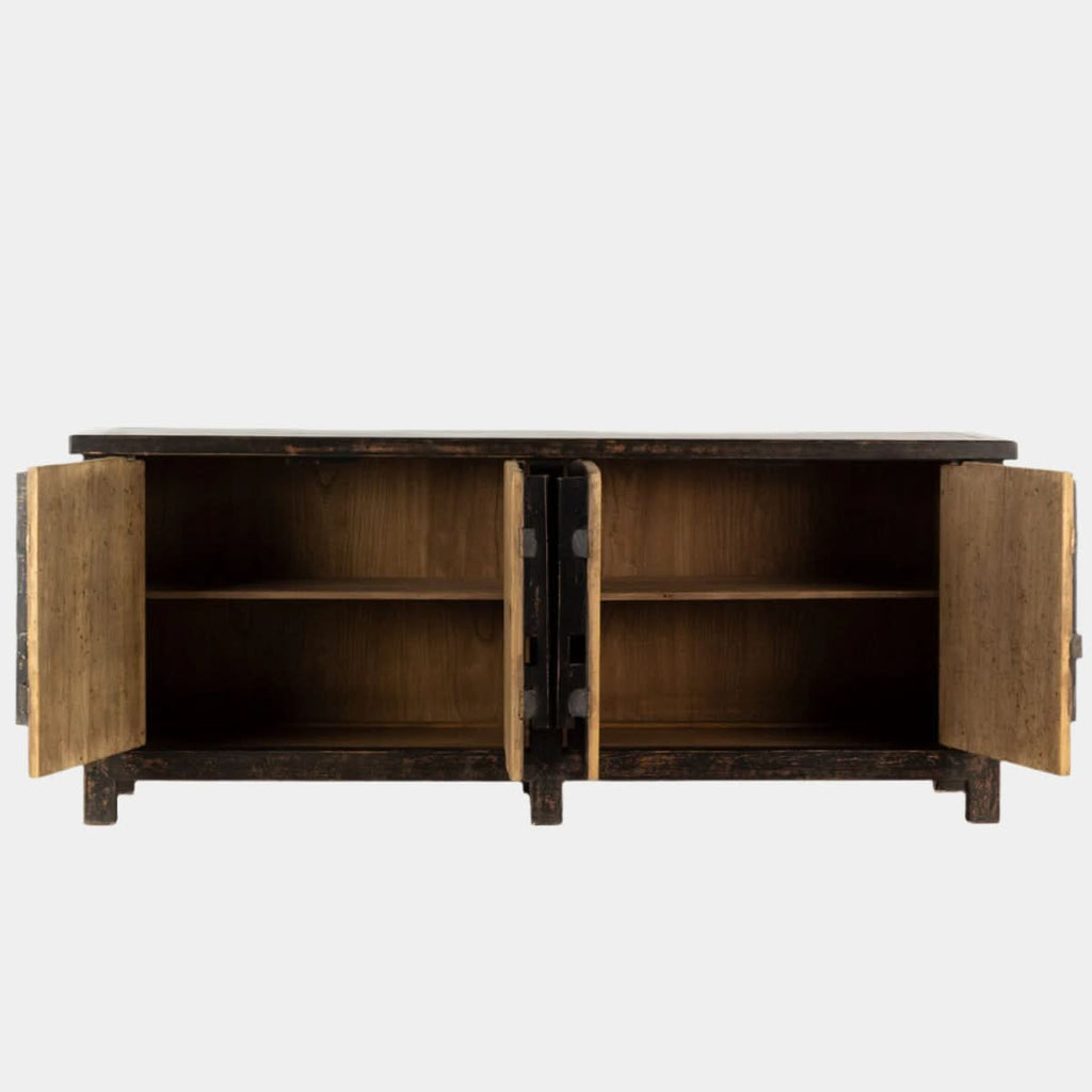 Armoire à portes en orme – Fusion d'un design contemporain et rustique, cette pièce apporte des éléments naturels bruts, texturés et terreux à votre intérieur pour...