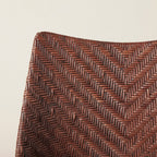Tabouret de comptoir - Avec son dossier incurvé gracieux et ses pieds épingles fins, ce tabouret apporte une forme architecturale intemporelle aux cuisines et aux comptoirs.