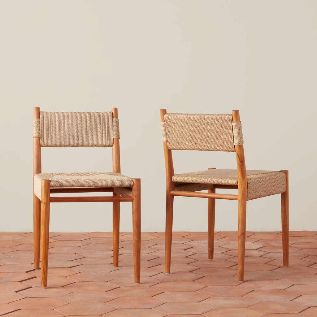 Chaise de salle à manger - Le jonc tressé résistant aux intempéries offre une option élégante et durable pour les repas en extérieur ou les zones de repas de cuisine très fréquentées