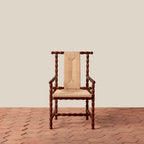 Fauteuil – la tradition artisanale du bois tourné et du cannage dégage un air raffiné et artisanal