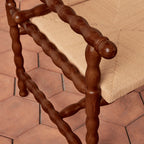 Fauteuil – la tradition artisanale du bois tourné et du cannage dégage un air raffiné et artisanal