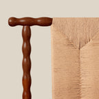 Fauteuil – la tradition artisanale du bois tourné et du cannage dégage un air raffiné et artisanal