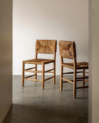 Chaise de salle à manger - à l'aise autour d'une table de ferme ou dans une salle à manger raffinée, les proportions épurées et les matériaux naturels de la chaise créent un style intemporel...