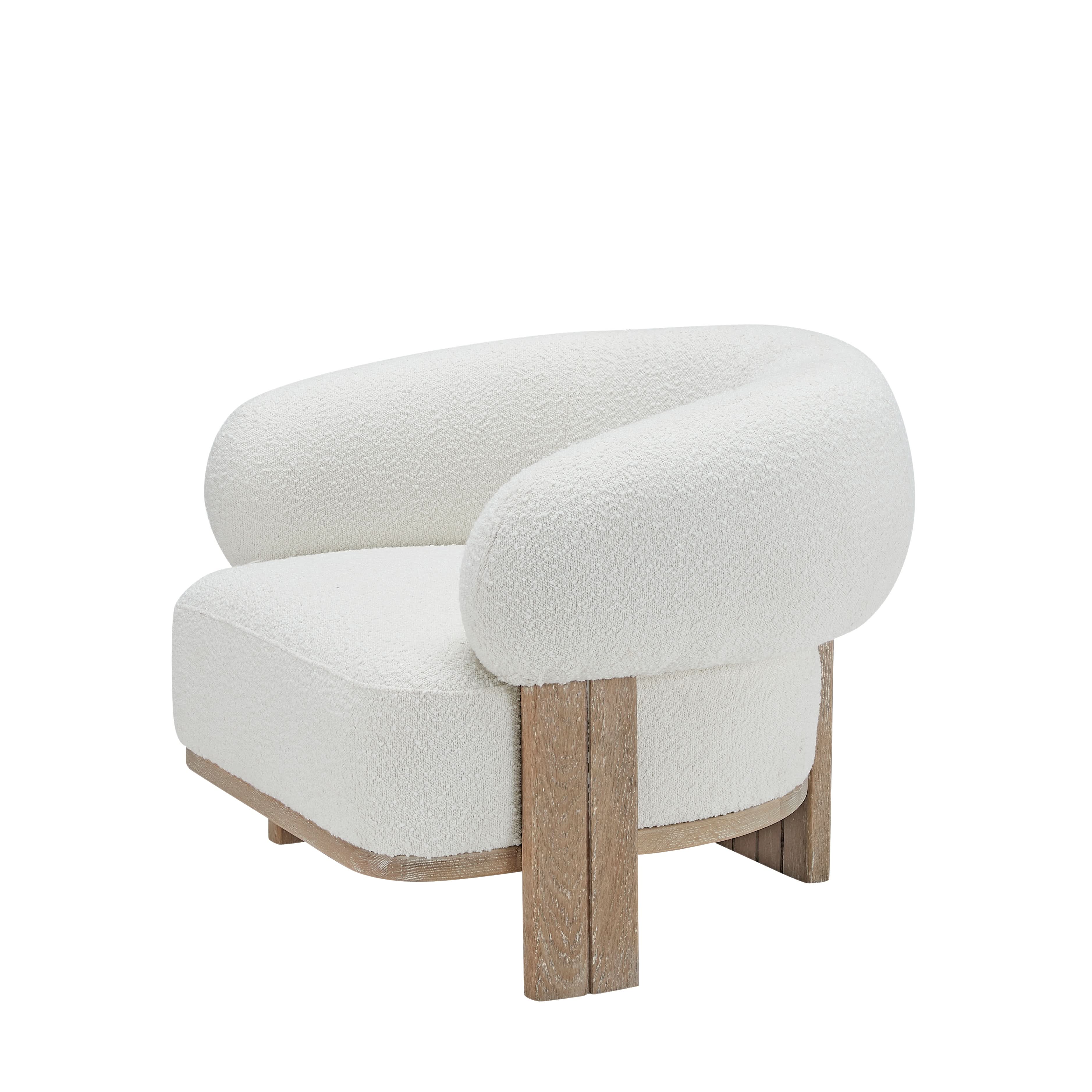 Chaise — en tissu bouclé somptueux, composé de 95 % de polyester et de 5 % d'acrylique, la chaise arbore une teinte neutre crème qui rehausse sans effort tout...