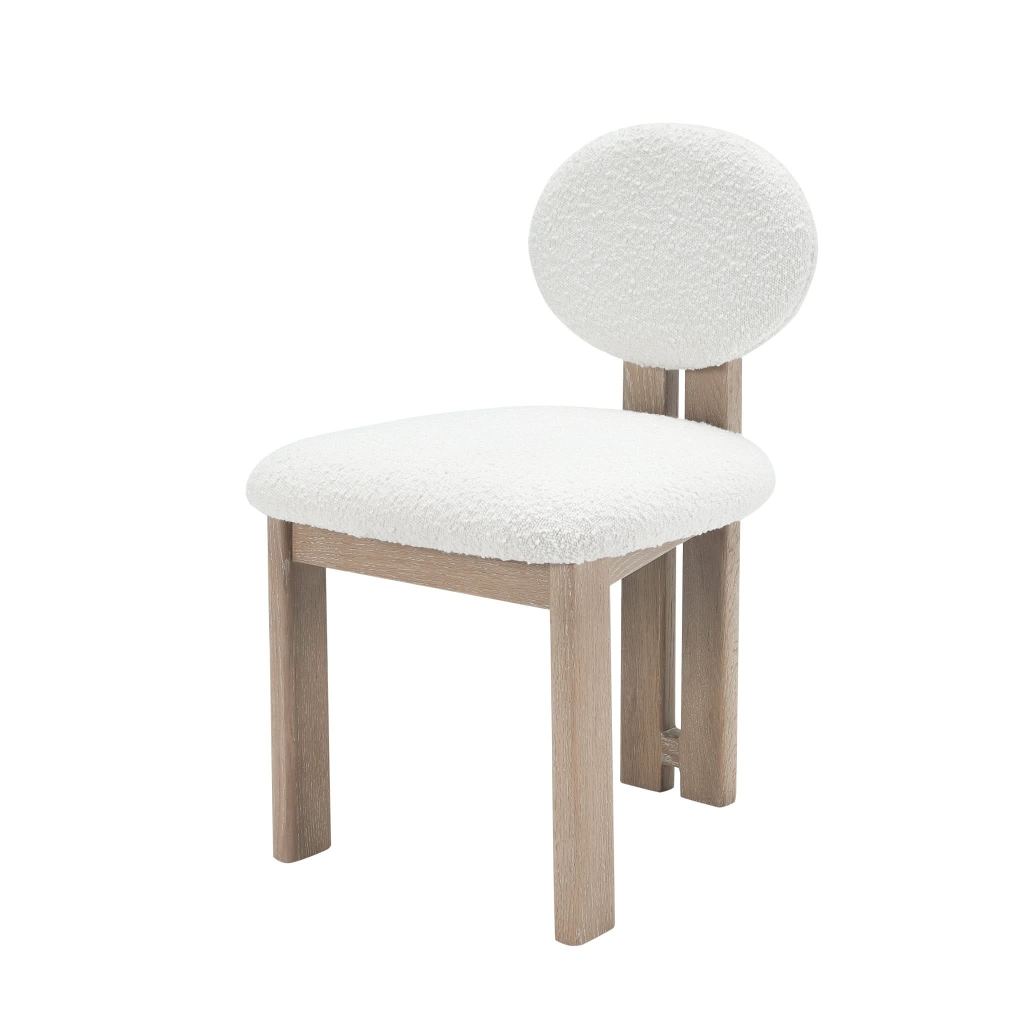 Chaise de salle à manger (lot de 2) – Recouverte d'un somptueux tissu blanc cassé, cette chaise présente un mélange de bouclé sophistiqué de 95 % polyester et 5 %...