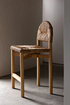 Tabouret de bar - l'architecte qui allie design et confort pour faire chanter un meuble fonctionnel avec la beauté de ses...