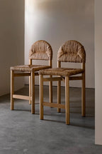 Tabouret de bar - l'architecte qui allie design et confort pour faire chanter un meuble fonctionnel avec la beauté de ses...