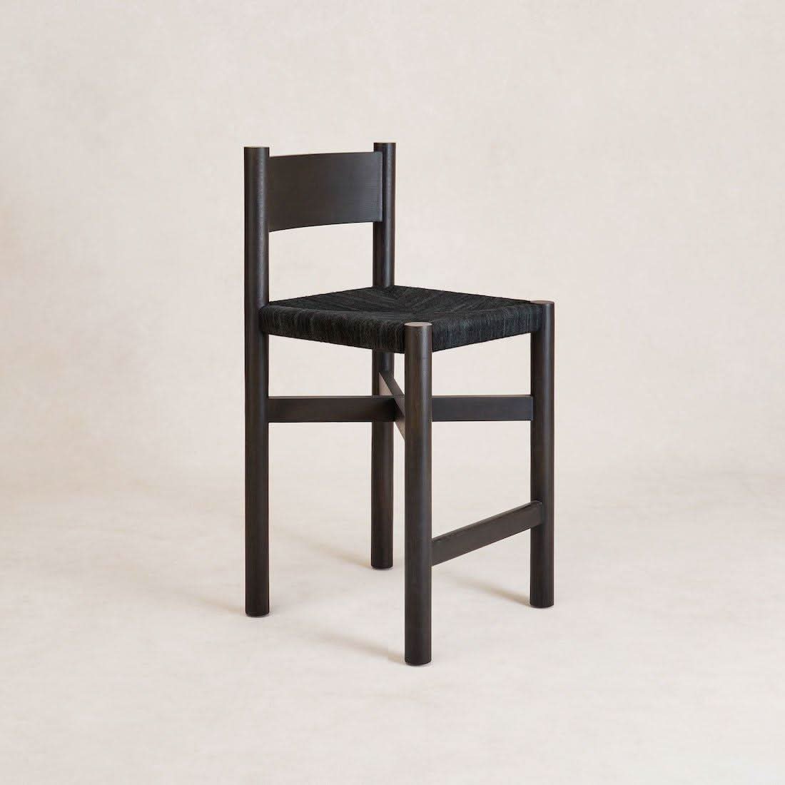 Tabouret de comptoir – Noir – Idéal pour se retrouver autour de l'îlot de cuisine ou pour créer un coin bar confortable, le tabouret de comptoir vous invite à profiter de chaque...