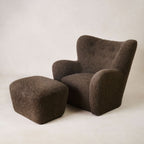 Chaise – à la fois raffinée, cette chaise présente un rembourrage ferme, des lignes douces et épurées, et un capitonnage qui apporte juste la touche de...