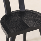 Chaise - DOS DESIGN ERGONOMIQUE pour un confort ergonomique tout en conservant des formes architecturales primitives Design - silhouette brutaliste avec...