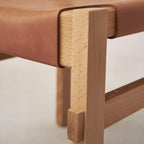 Chaise de salle à manger - Naturel - Le cuir de couleur naturelle a été inspiré par l'art du 13ème siècle d'une technique de teinture traditionnelle qui tire sa couleur de...