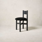 Chaise de salle à manger - Noire - plusieurs couches de protection, nous utilisons les huiles naturelles de la plus haute qualité qui se lient au bois, vous offrant une pièce qui est...