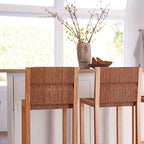 Tabouret de comptoir - Conçu pour ces matins lents et baignés de soleil où seul comptent le café et votre journal, ce tabouret de comptoir tressé...