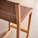 Tabouret de comptoir - Conçu pour ces matins lents et baignés de soleil où seul comptent le café et votre journal, ce tabouret de comptoir tressé...